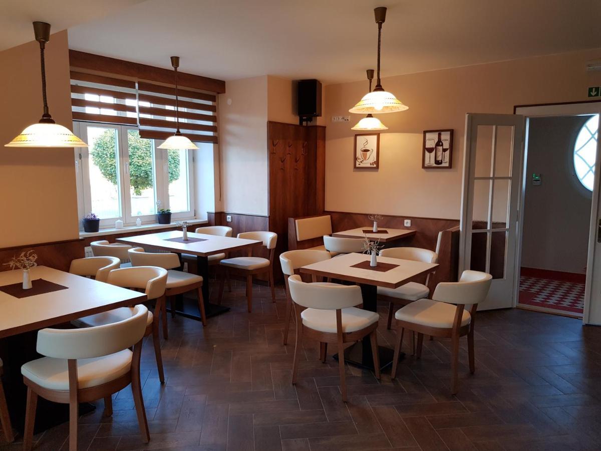Kavárna a penzion REICHL Králíky Exterior foto